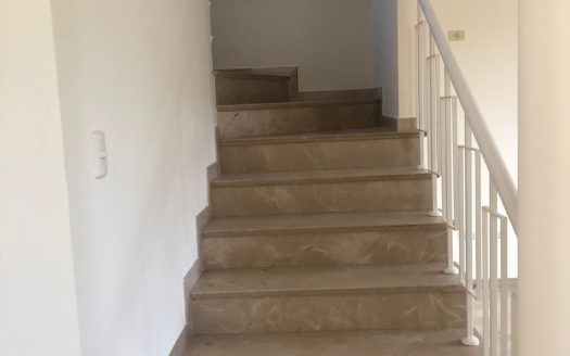 Venta de casa planta baja y piso alto (Urb. Portal al Sol). Vía a la Costa Km. 11 ½