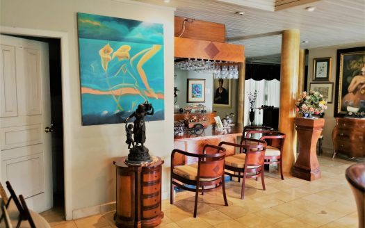 Casa en Lomas de Urdesa- Abierto a recibir Ofertas